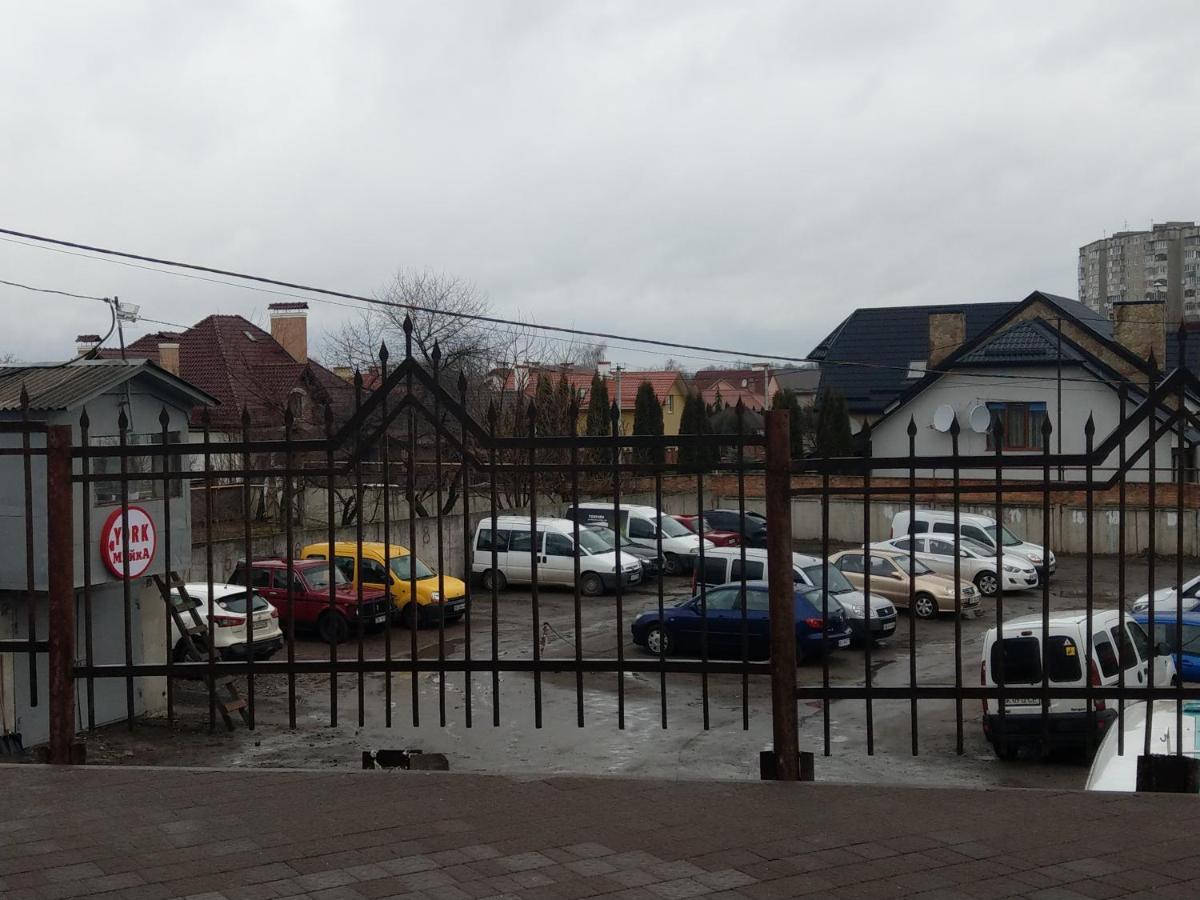 Однокімнатна Квартира В Новобудові По Мельника Riwne Exterior foto